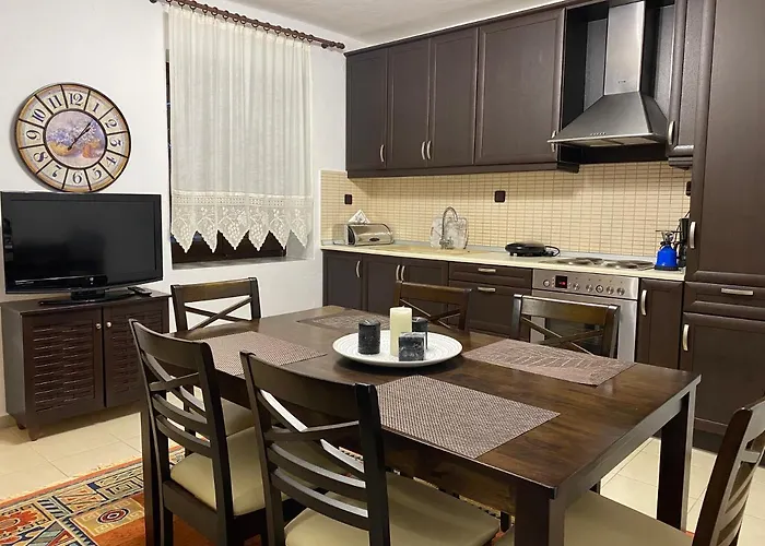 Sarakinas Farm House