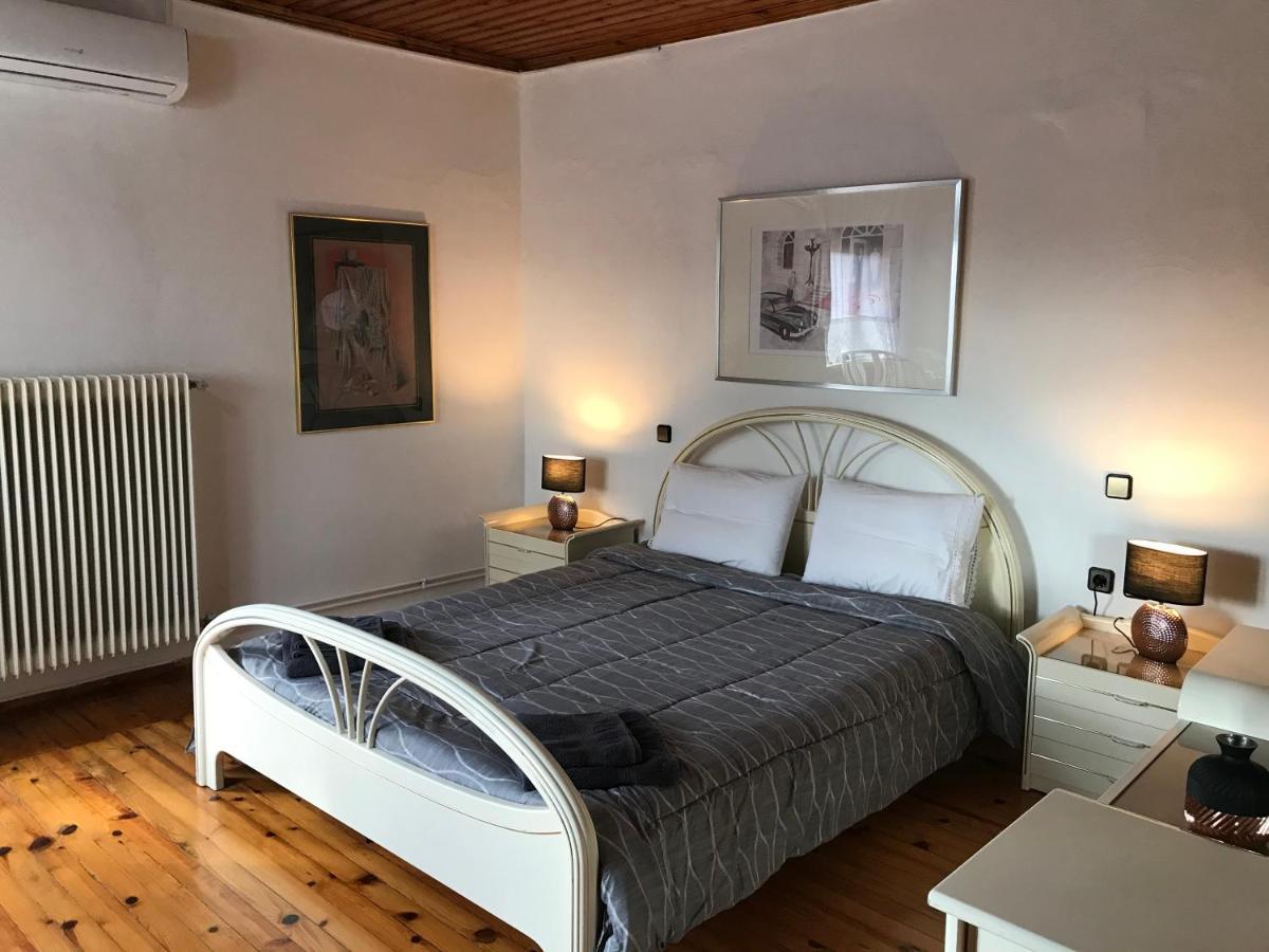 Sarakinas Country house